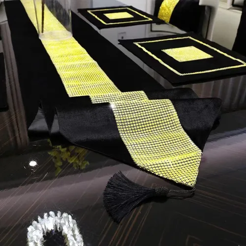 Juego de 2 manteles individuales de Navidad, manteles individuales para mesa de comedor, lentejuelas doradas, diamantes de imitación, color negro,
