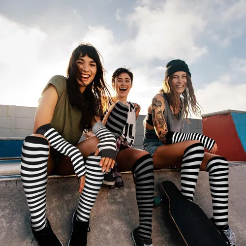 Miniatura 7 de Juego de 4 pares de calcetines largos a rayas para mujer