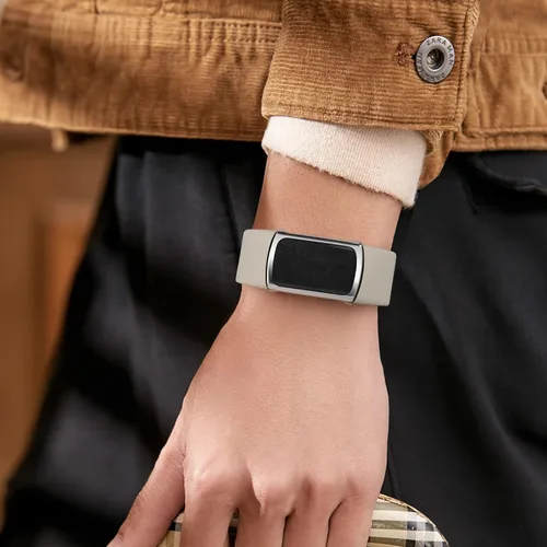 Miniatura 7 de Paquete de 4 protectores de pantalla compatibles con Fitbit Charge 6/Charge 5 (no para Charge 4/3), funda protectora de TPU completa, accesorios