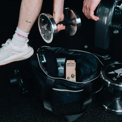 Miniatura 5 de Gamer Grip Crema Strength & Fitness para manos sudorosas, fórmula líquida sin tiza, crema de agarre para levantamiento de pesas, escalada, golf