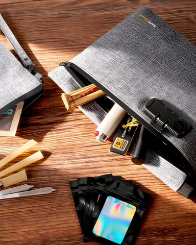 Miniatura 3 de Bolsa a prueba de olores, bolsa a prueba de olores con cerradura de combinación, contenedor duradero a prueba de olores con forro de carbono, bolsa