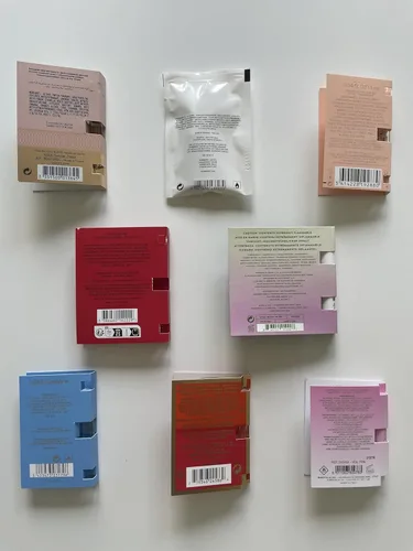 Miniatura 9 de Infinite Scents Muestras de perfume y colonia - 12 fragancias de diseñador (6 para hombres, 6 para mujeres) Set de descubrimiento para él y para ella