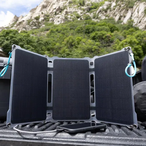 Miniatura 7 de Paleblue Approach 2 Cargador de panel solar portátil – 21 vatios – Cargador solar plegable de triple panel con puertos USB duales, cables de agarre