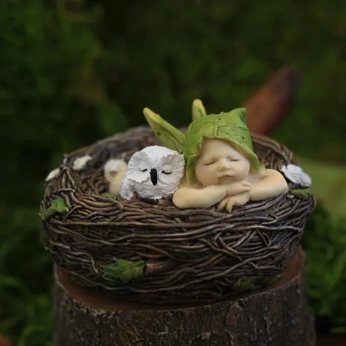 Miniatura 2 de Top Collection 4202 - Figuras de bebé de hadas durmiendo con búho en nido, blanco, marrón, crema, verde