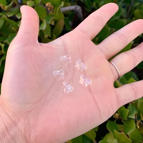 Miniatura 2 de 20 colgantes de cristal de mariposa checa de 0.394 in (0.39 pulgadas) abril transparente piedra natal agujero lateral cuentas para joyería artesanía