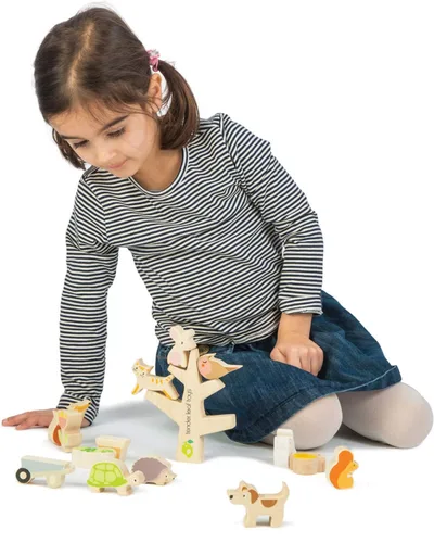 Miniatura 3 de Tender Leaf Toys - Apilamiento de amigos del jardín - 14 piezas de juguete de apilamiento y equilibrio de madera y juego educativo con bolsa