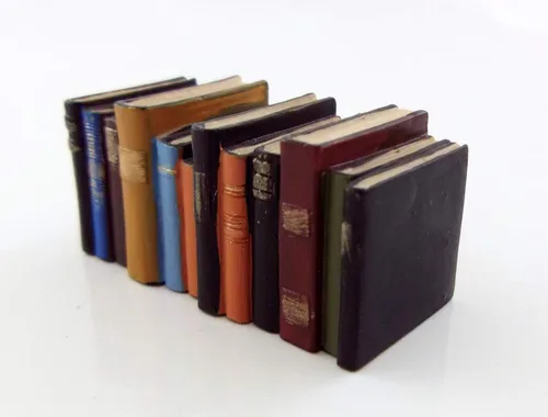 Houseworks, Ltd. Muñecas Casa Miniatura Estudio Biblioteca Oficina Accesorio Fila de Viejos Libros desgastados