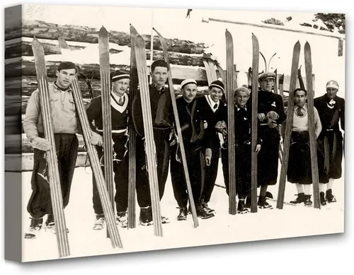 Miniatura 10 de Foto de esquí vintage de un grupo de hombres en una pendiente 11x14 sin marco Póster sin marco: arte de pared alpino en blanco y negro histórico