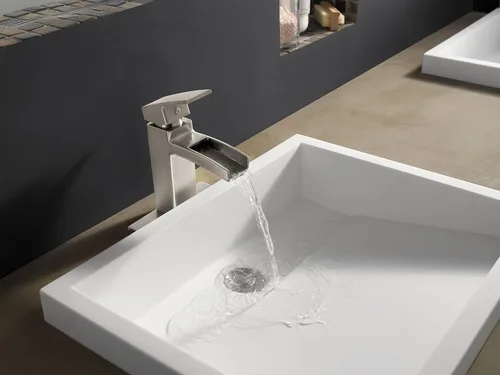 Miniatura 5 de Pfister Kenzo Llave para baño, sin plomo, de 4 pulgadas, centrada., LG42-DF0K
