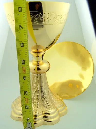 Miniatura 5 de Capilla de la iglesia de uva y trigo dorado dorado cáliz sacerdote y patena regalo pastor de 8 pulgadas de alto