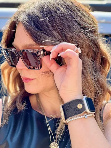 Miniatura 69 de VISOONE Moda 100% UV400 Protección Rectángulo TR90 Y2K Gafas de sol Accesorios para Mujeres Hombres RIVER, Carne de suelo/Gris Rosa