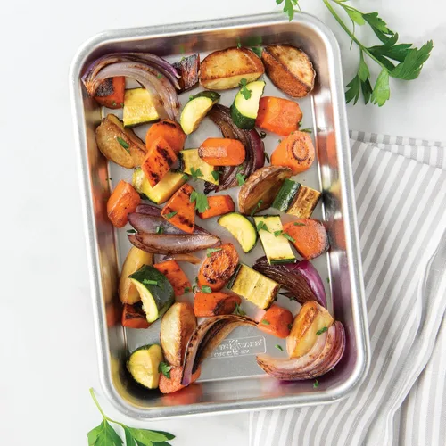 Miniatura 7 de Nordic Ware Naturals Bandeja de Octavo – Bandeja de Aluminio Natural Sin Revestimiento de Calidad Comercial Fabricada en EE.UU., Paquete de 1
