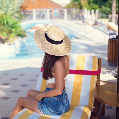 Miniatura 6 de Paquete de 8 bandas de toalla de playa, bandas de toalla de playa, clips de toalla elásticos para sillas de playa, artículos esenciales de crucero