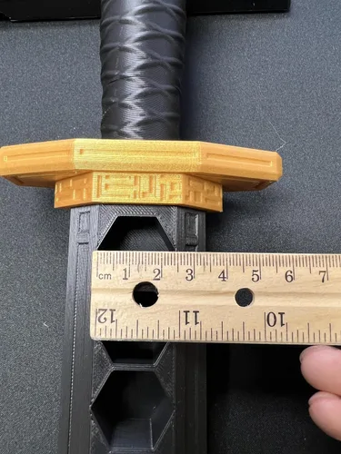 Miniatura 6 de MunnyGrubbers - Soporte para dados de daga de espada - (Juego de 7 dados D20 aleatorios incluidos) - Almacenamiento de dados poliédricos Mármol