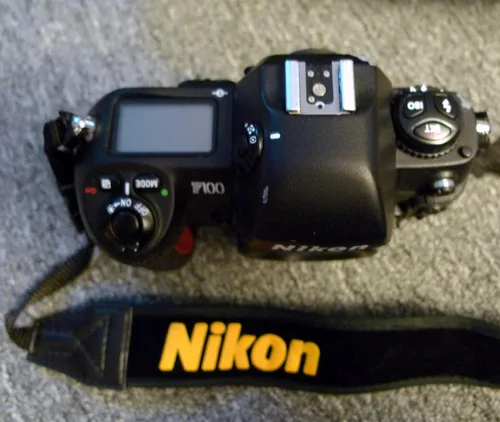 Miniatura 2 de NIKON Cuerpo de la cámara SLR de 1.378 in F100