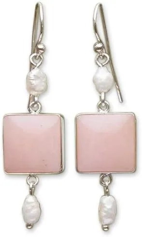 NOVICA Aretes colgantes artesanales hechos a mano con ópalo de perlas cultivadas únicas de plata de ley rosa y blanco con piedra de nacimiento de