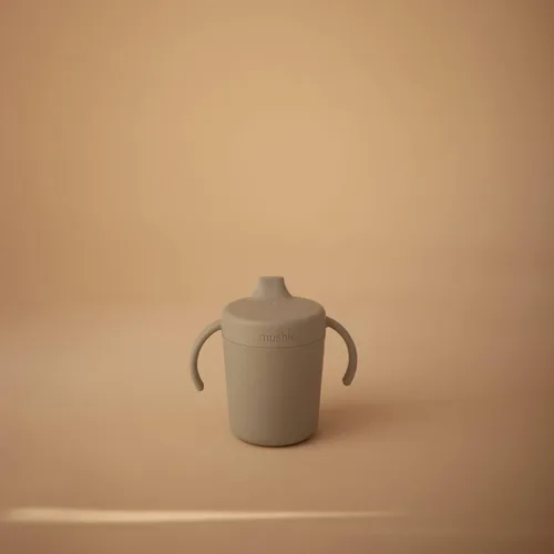 Miniatura 2 de mushie - Vaso entrenador para bebés Fabricado en Dinamarca Tapa con torsión resistente a fugas y asas 6 meses + (salvia)