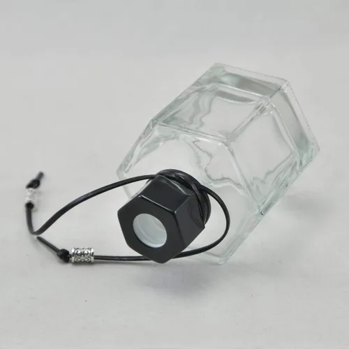 Miniatura 5 de Juego de 4 botellas difusoras de aceites esenciales de columna hexagonal de 4.1 fl oz (tapa negra)