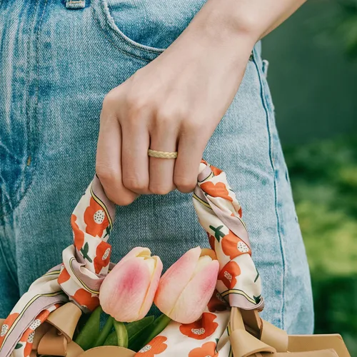 Miniatura 15 de Egnaro Anillos de boda de silicona para ella, conjuntos de novia de goma para mujer, bandas finas, diseño trenzado de hojas apilables con ranuras