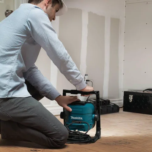 Miniatura 15 de Reflector Makita DML805 de 18 V LXT, alámbrico/inalámbrico, con batería de iones de litio