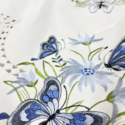 Miniatura 6 de LeLehome Mantel cuadrado bordado de 33 pulgadas, mantel pequeño de encaje floral clásico vintage con diseño de mariposa azul beige