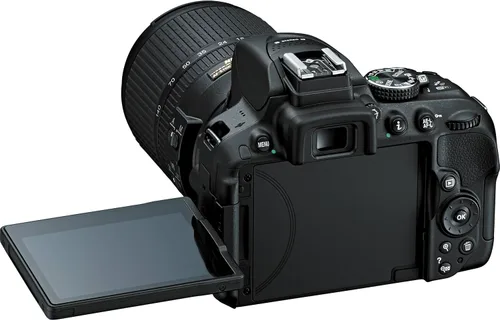 Miniatura 5 de Nikon D5300 24.2 MP CMOS Digital SLR con lente de zoom 18-140mm f/3.5-5.6G ED VR Auto enfoque S DX NIKKOR (Negro)
