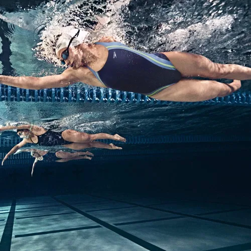 Miniatura 14 de Speedo Creora Highclo Quantum Splice - Traje de baño de una pieza para mujer de corte alto sólido.