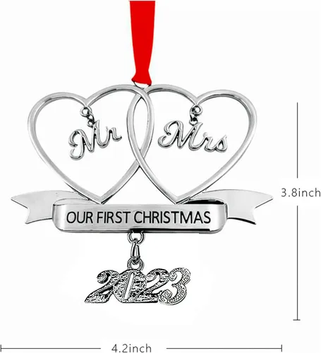 Miniatura 6 de JUPPE Adorno de Metal Personalizado Nuestra Primera Navidad como Sr. y Sra. Grabado Adorno Personalizado de Recién Casados para Árbol de Navidad