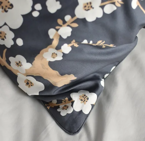 Miniatura 2 de Eikei Juego de 3 piezas de ropa de cama de algodón de 3 piezas con estampado de ramas florales de cerezo rojo cerezo estilo oriental japonés