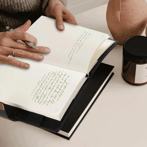 Miniatura 8 de TIEFOSSI Diario de Cuero Dragón, Cuaderno de Tapa Dura, Diario Recargable con Cerradura, Cuadernos de Escritura con Papel Rayado/En Blanco