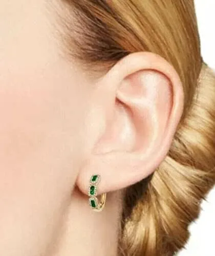 Miniatura 2 de Pendientes de aro de diamante y esmeralda de corte redondo de 2,50 TCW con acabado en oro amarillo de 14 k y plata de ley 925
