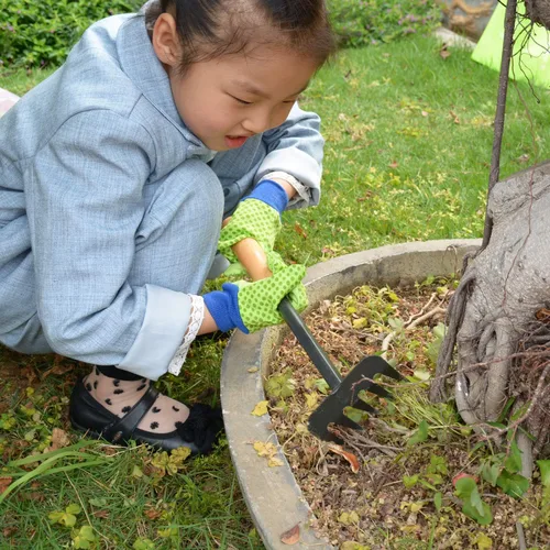 Miniatura 6 de HANDLANDY 2 pares de guantes de jardinería para niños, niñas y niños, guantes de trabajo de jardín (mariquita verde y puntos, M)