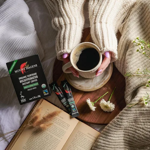 Miniatura 5 de Mount Hagen 25 paquetes de café descafeinado instantáneo de una sola porción – 1 paquete Granos arábica orgánicos descafeinados de tostado medio
