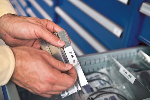 Miniatura 7 de DYMO Etiquetadora Industrial y Estuche de Transporte RhinoPRO 5200 Etiquetadora, para Sitios de Trabajo y Trabajos de Etiquetado de Alta
