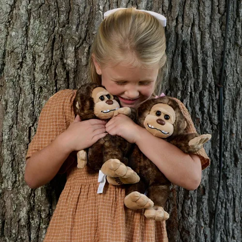 Miniatura 2 de The Petting Zoo Bigfoot Girl - Peluche de animal de peluche, regalos para niños, animales salvajes de la vida silvestre, juguete de peluche de mono
