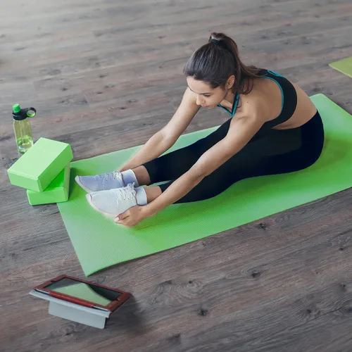 Miniatura 7 de BalanceFrom 7-Piece Yoga Set with 71x24x0.5 Inches Extra Thick Mat and Carrying Sling – Includes 2 Blocks, Stretch Strap, 2 Towels, and Knee Pad for