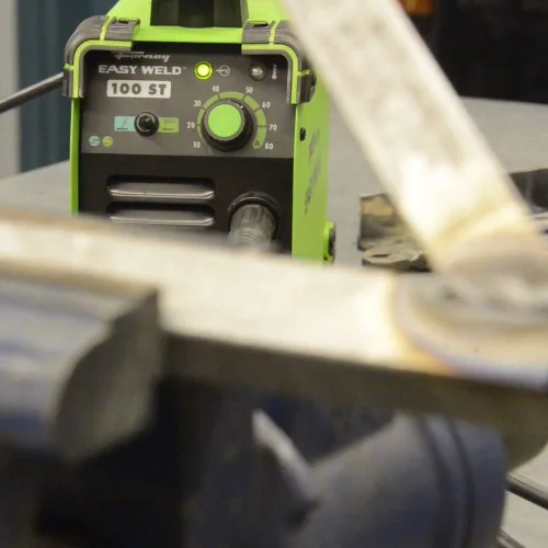 Miniatura 8 de Forney 298 Easy Weld 100ST Soldador de 90 Amperios - 120 Voltios con Capacidades de Electrodo y TIG