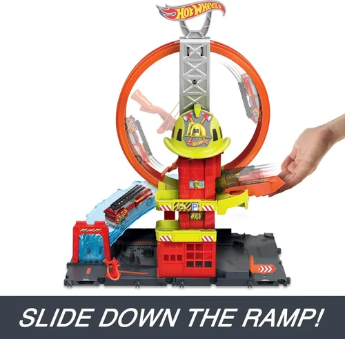 Miniatura 10 de Hot Wheels City con 1 coche de juguete, ascensor impulsado por niños, rampa tipo agua, características de pista de juego, se conecta a otros