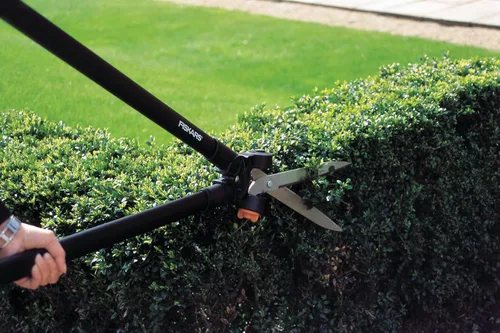 Miniatura 11 de Fiskars PowerLever 1001565 - Tijeras multifuncionales para setos y césped, alcance de hasta 8.2 ft, color negro/naranja