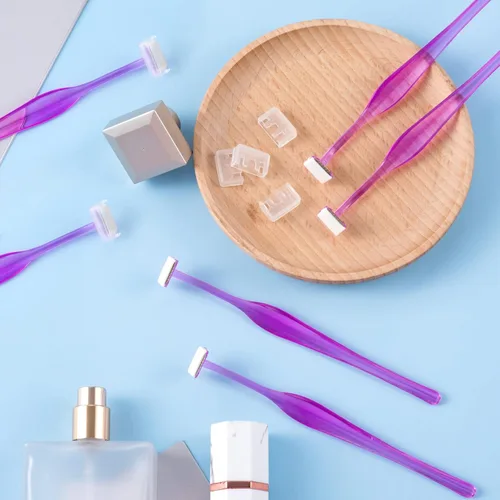 Miniatura 7 de ANCIRS Paquete de 24 maquinillas de afeitar de cejas para maquillaje de mujer, herramienta facial en forma de T para cejas de ojos, kit de recorte