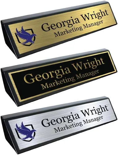 Miniatura 8 de Placa de nombre de cuña personalizada para escritorio, títulos y estilos personalizados (2 x 8 pulgadas, nogal macizo con placa de nombre)