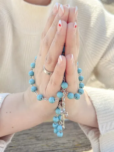 Miniatura 5 de Nazareth Store Collar de cuentas de piedra de mármol azul cielo rosario turquesa con cuentas de medalla milagrosa católica y cruz de Jesús 20