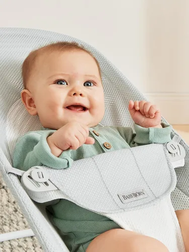 Miniatura 6 de BabyBjörn Bouncer Balance Soft, Malla, Plata/Blanco 2-en-1 Asiento Ajustable de Mecedora para Bebés y Silla para Niños Pequeños, de Recién Nacido a