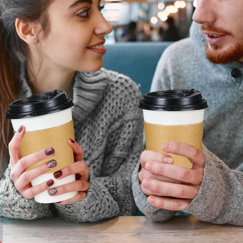 Miniatura 7 de Lamosi Paquete de 100 tazas de café desechables de 16 onzas con tapas y mangas, a prueba de fugas, tazas de café de papel con tapas, bebidas