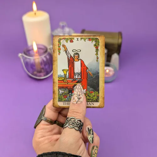 Miniatura 7 de Mazos de Cartas de Tarot Mini Witchy Cauldron – Kit de Bolsillo Rider Waite Oracle para Llevar con Guía Mini Mazo de Tarot para Principiantes