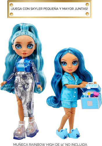 Miniatura 4 de Rainbow High Jr High PJ Party - Skyler, Muñeca de moda posable azul de 9" con enterizo suave, pantuflas, accesorios de juego divertidos, gran