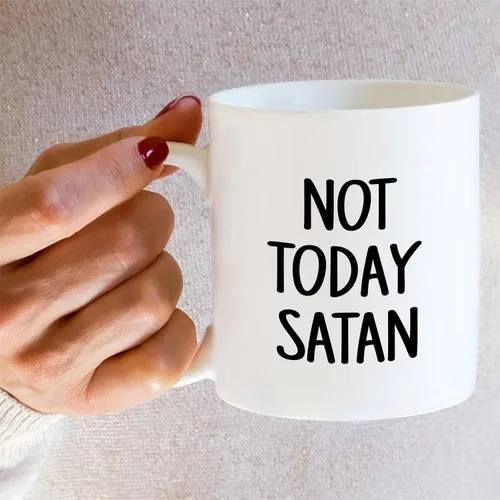 Miniatura 20 de Retreez Taza divertida – This Girl Runs on Coffee + Jesus - Tazas de café de cerámica de 11 onzas – Divertido, sarcasmo, sarcástico, motivacional