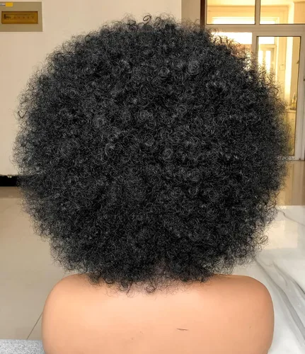 Miniatura 4 de Peluca Afro Corta con Flequillo para Mujeres Negras, Peluca Afro Rizada Esponjosa de Calidad, Peluca Afro Sintetica Grande de los 70 (Negra)