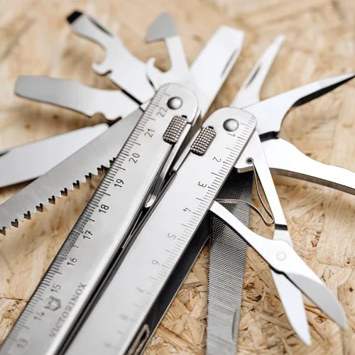 Miniatura 2 de Victorinox Swiss Tool X Plus Ratchet - Navaja Suiza, multiherramienta de 35 funciones de fabricación suiza con alicates de punta de aguja, cortador
