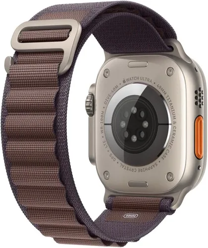 Miniatura 4 de Correa para Apple Watch - Alpine Loop (49mm) - Indigo con acabado de titanio resistente - Tamaño pequeño